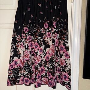 Metro Wear Black and Pink Floral A-Line Skirt